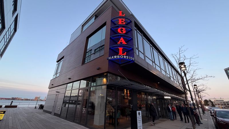 Legal Sea Foods &mdash; Boston, Massachusetts