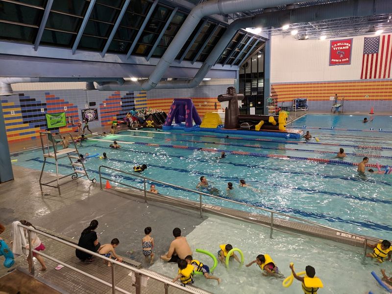 Chinquapin Park Recreation Center & Aquatics Facility 
