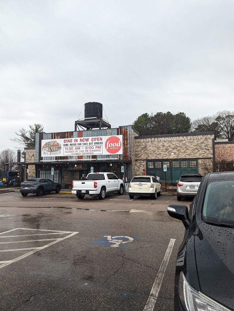 Buz and Ned's Real Barbecue &mdash; Richmond, Virginia