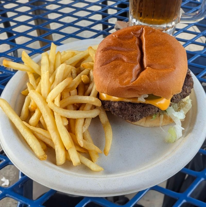 Quatman Caf&eacute; &mdash; Norwood, Ohio