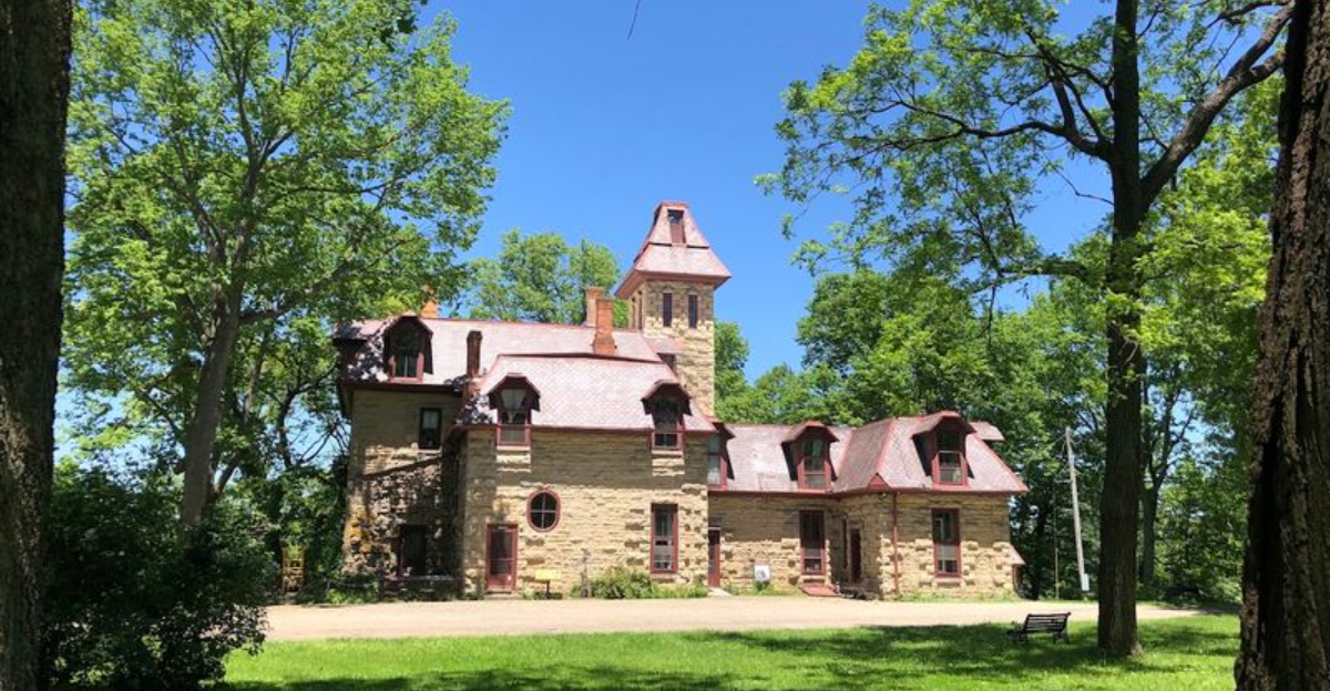 10 Affordable Ohio Day Trips That Turn An Ordinary August Weekend Into Something Special