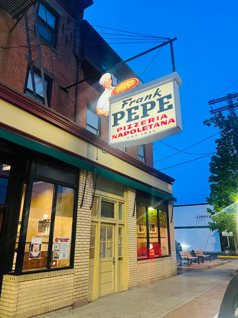Frank Pepe Pizzeria Napoletana