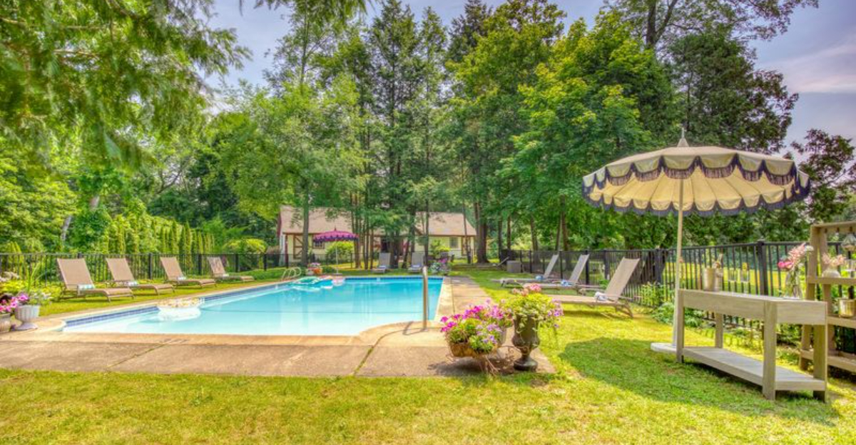 10 Cozy Massachusetts Getaways That Turn A Simple Weekend Into Something Special