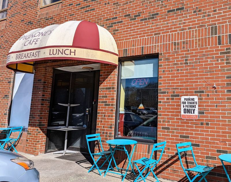 Pignone’s Cafe - Stoneham