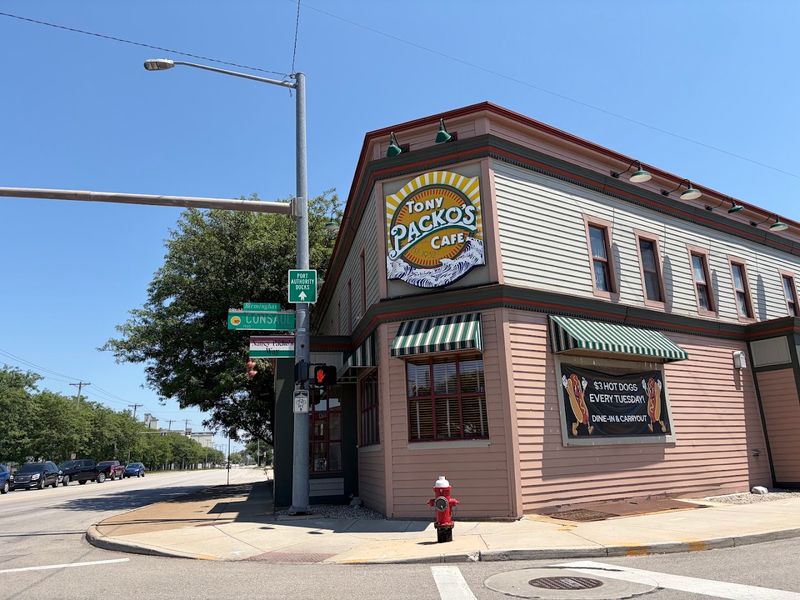 Tony Packo's Café (Toledo)