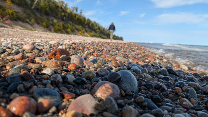 10 Michigan Crystal Hunting Spots Every Rock Collector Should Experience