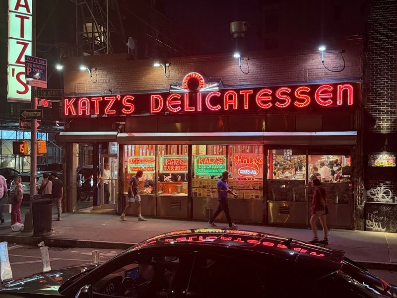 Katz's Delicatessen &mdash; New York City