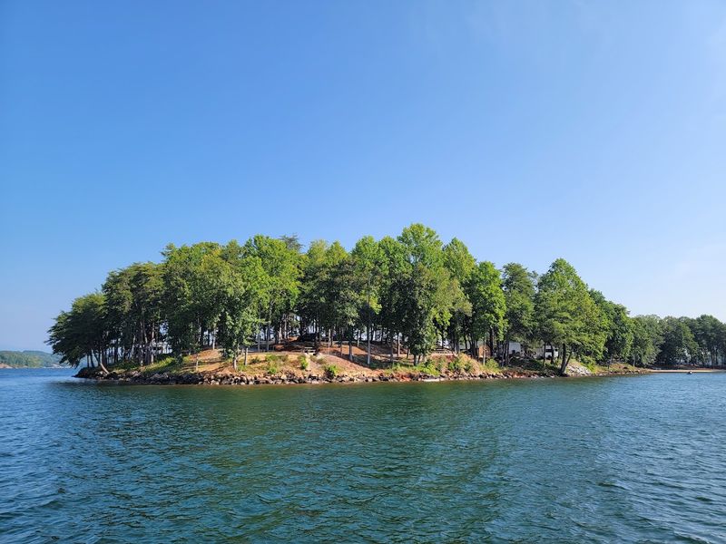 Lake Keowee - South Cove County Park (Seneca)