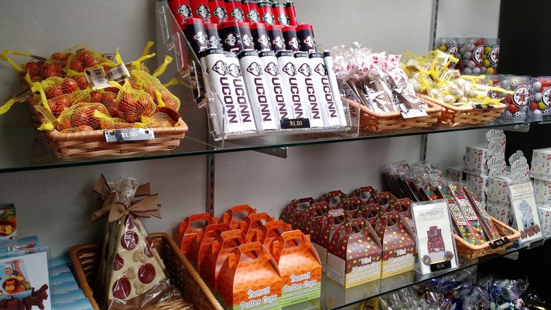 Munson's Chocolates, Bolton, Tolland County