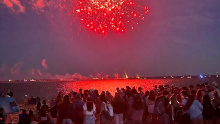 11 Massachusetts Fireworks Celebrations That Are Worth Every Minute