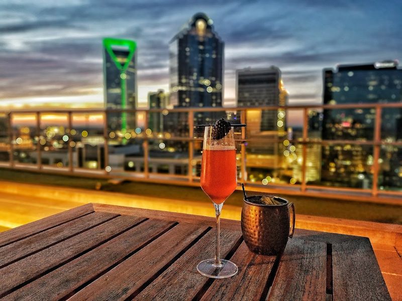 Fahrenheit &ndash; Charlotte