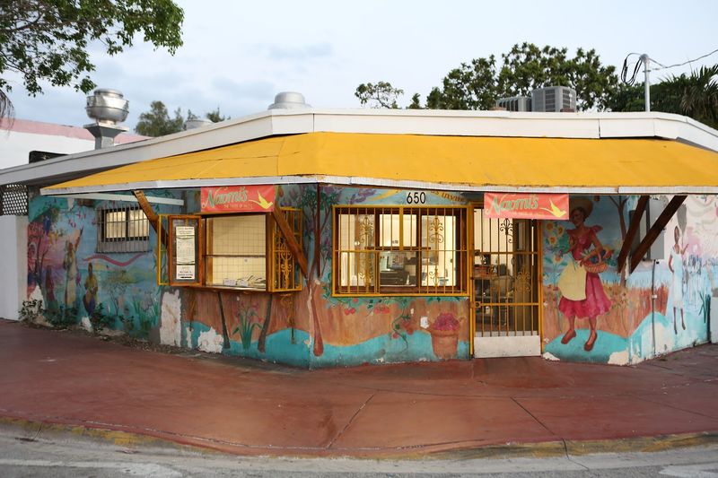 Naomi's Garden — Miami