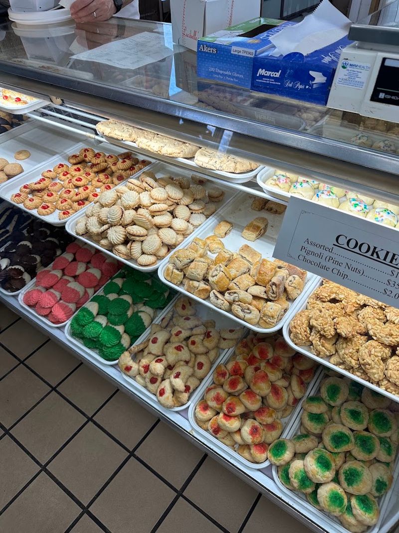 Lucibello's Italian Pastry Shop &mdash; New Haven