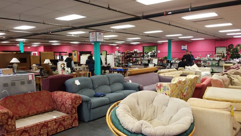 Diversity Thrift (Richmond)