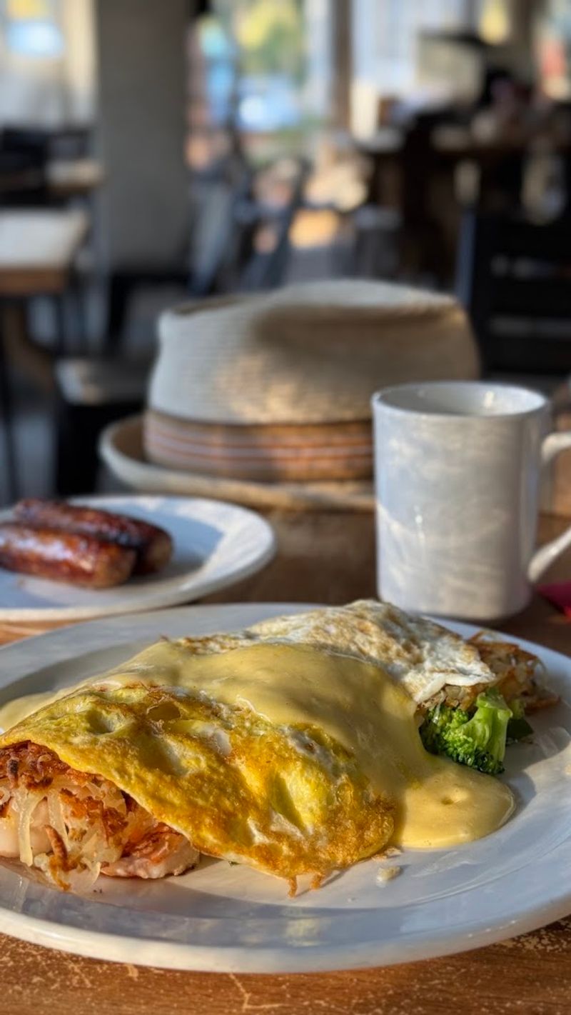 Service That Moves Like A Well-Rehearsed Breakfast Ballet
