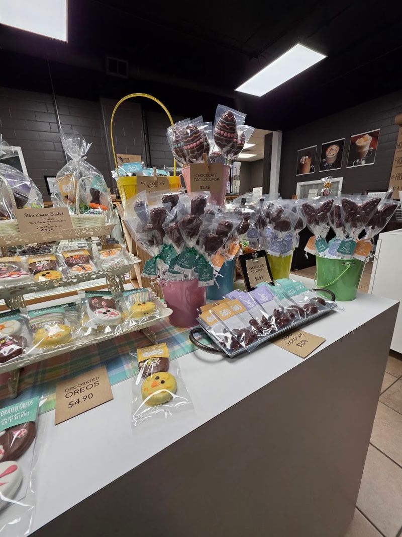 Gift Boxes and Chocolate Collections Perfect for Any Occasion