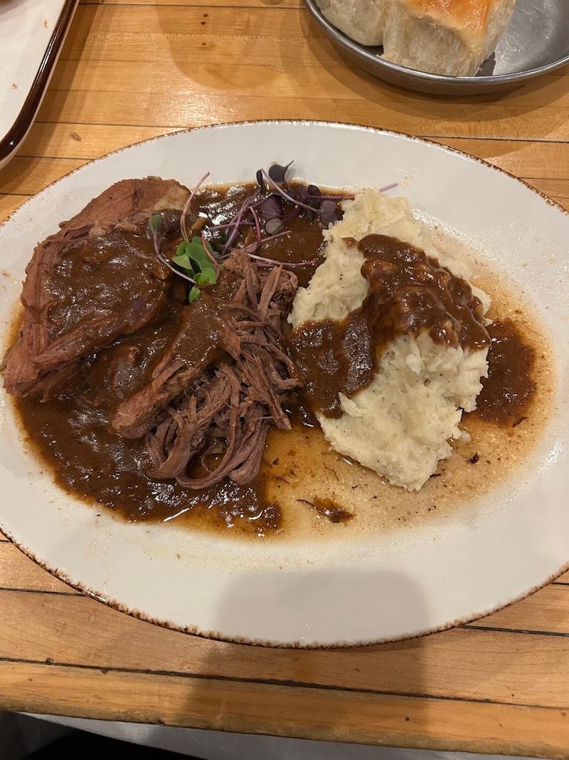 Why Travelers Make A Stop In Cambridge For This Steakhouse