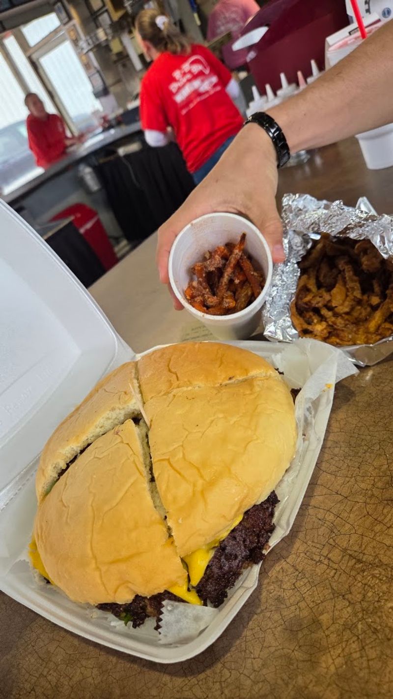 The Cheeseburgers Everyone Orders Again and Again