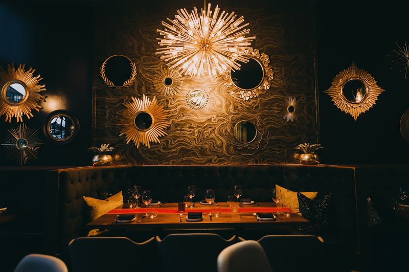 An Atmosphere That Sets The Tone