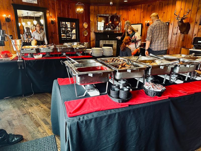 The Sunday Brunch Buffet Is the Main Event