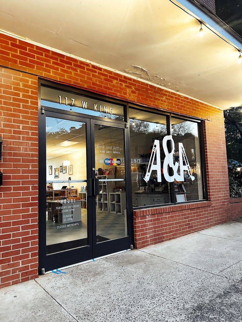 Anne & Arthur Fine Arts Supply – Hillsborough