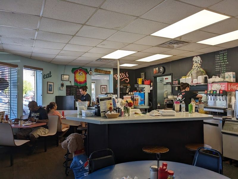 Ruth's Kitchen (Wilmington)