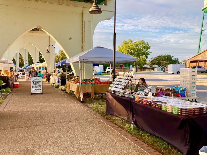 Conway Farmers Market - Conway
