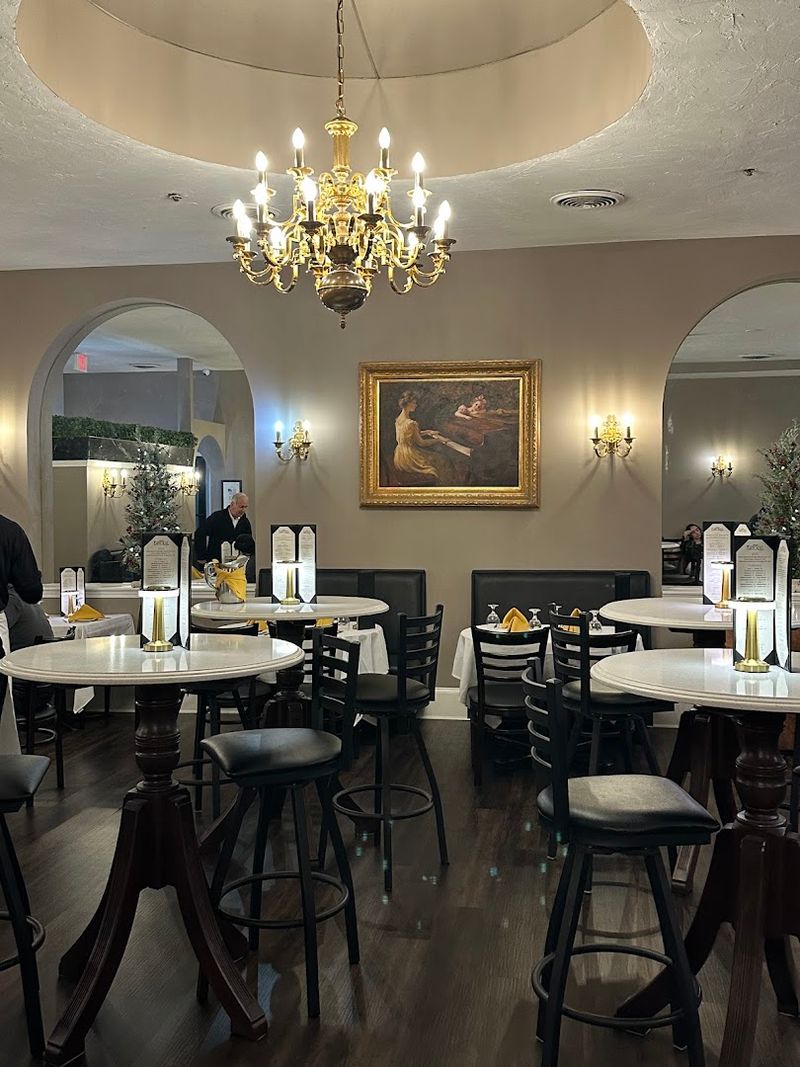 Estoril Restaurant (Fall River)