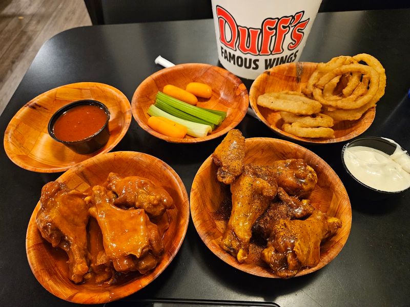 Duff's Famous Wings - Amherst, New York