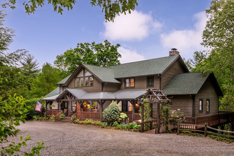 Bent Creek Lodge – Arden
