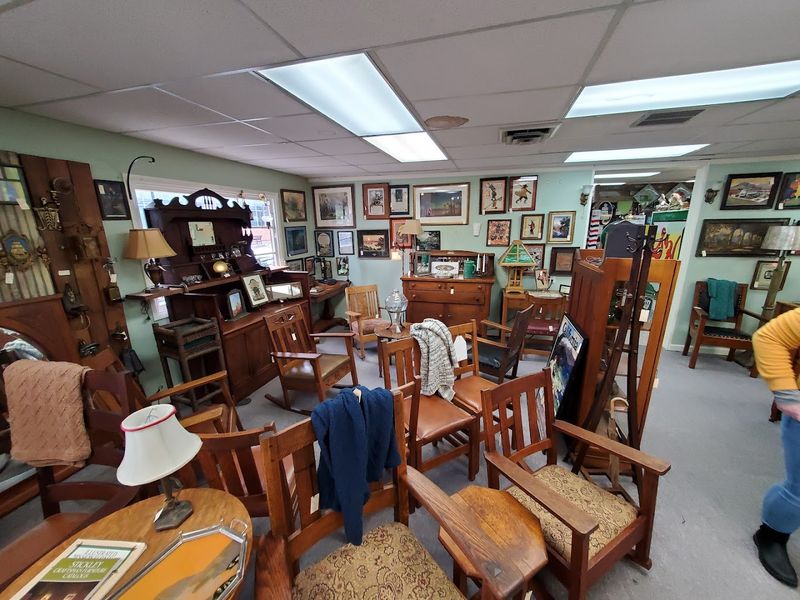 Albany Antique Flea Market - Albany, Albany County