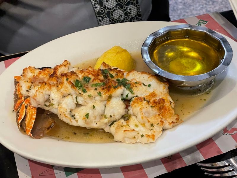 Randazzo's Clam Bar — Brooklyn