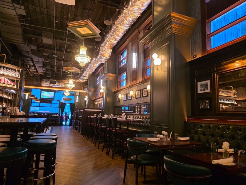 Langan's Bar & Restaurant - New York City, New York County