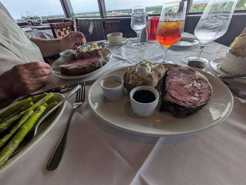 Simms Steakhouse (Lakewood)