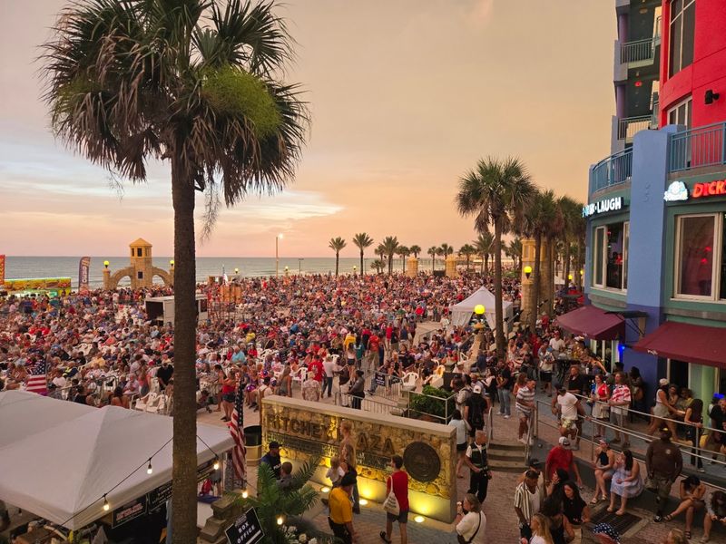 Sounds of Summer Concert Series - Daytona Beach Bandshell, Daytona Beach