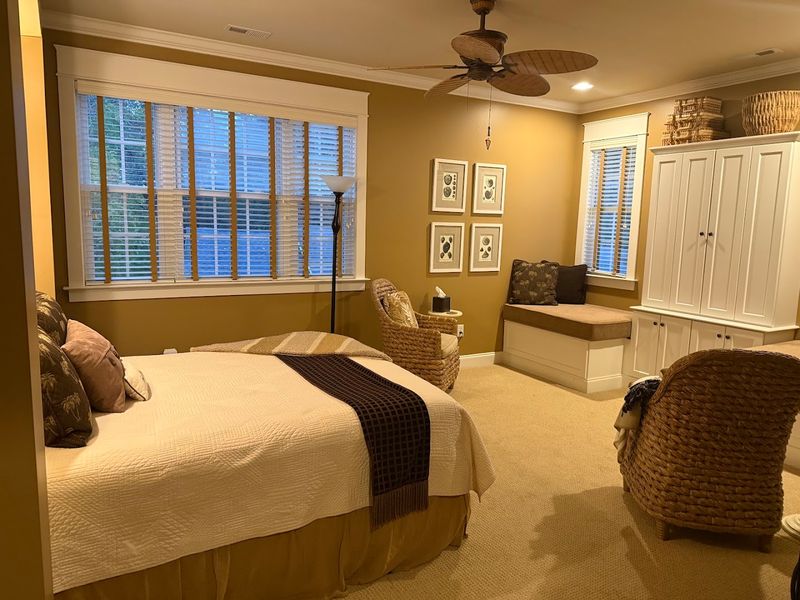 Bed & Breakfast on Tiffany Hill – Mills River
