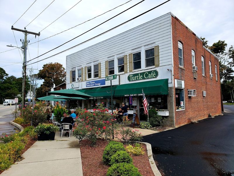 Turtle Café — Westbrook, Connecticut