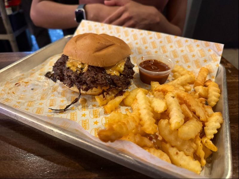BMC Smash Burgers - Oakland Park