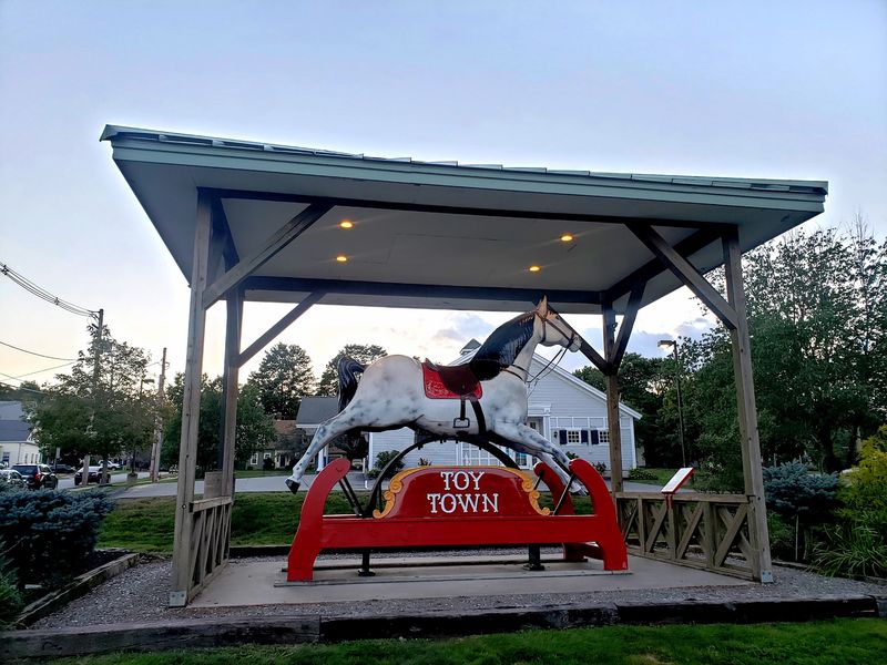 Clyde the Toy Town Horse (Winchendon)