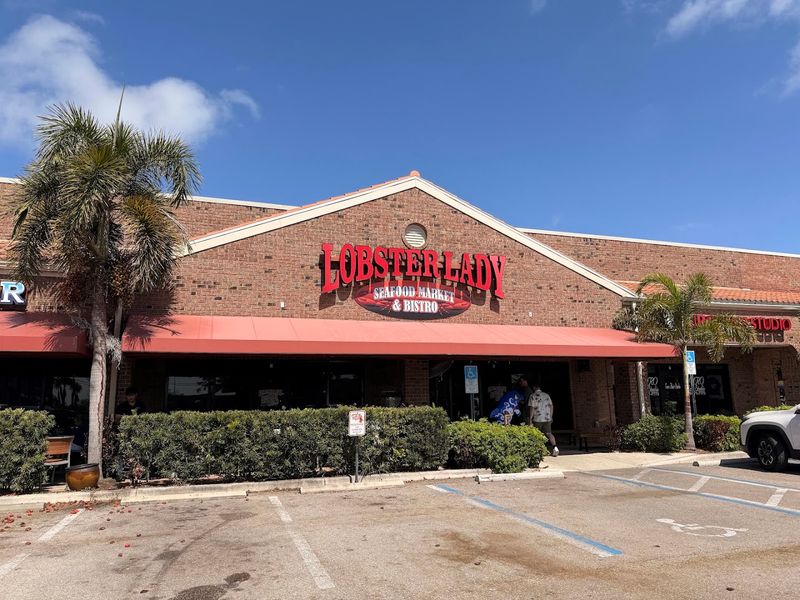 Lobster Lady Seafood Market & Bistro (Cape Coral)