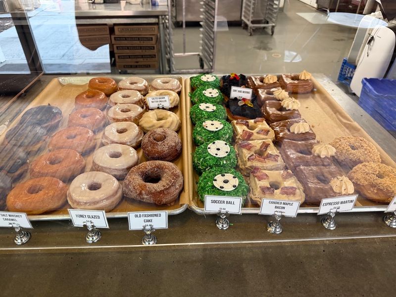 Union Square Donuts, Somerville, Middlesex County