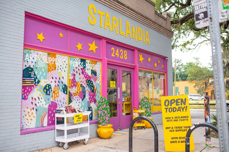 Starlandia Art Supply – Savannah
