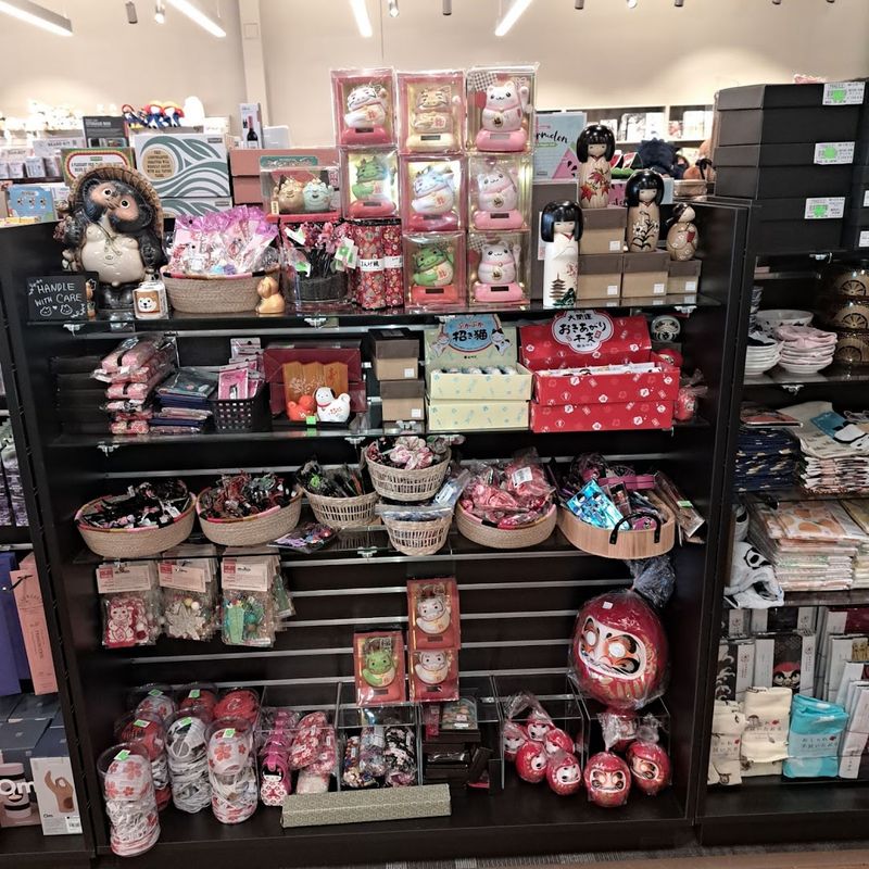 Traditional Japanese Trinkets and Home Goods
