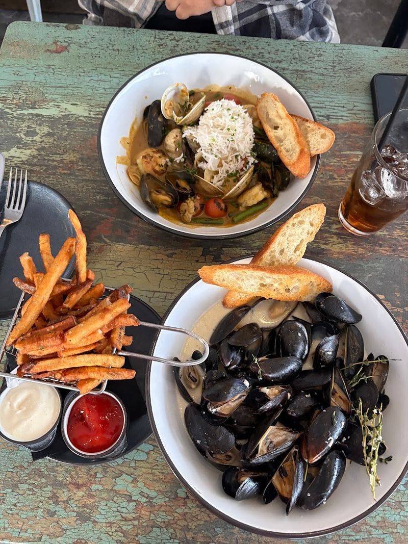 Public Fish & Oyster (Charlottesville)