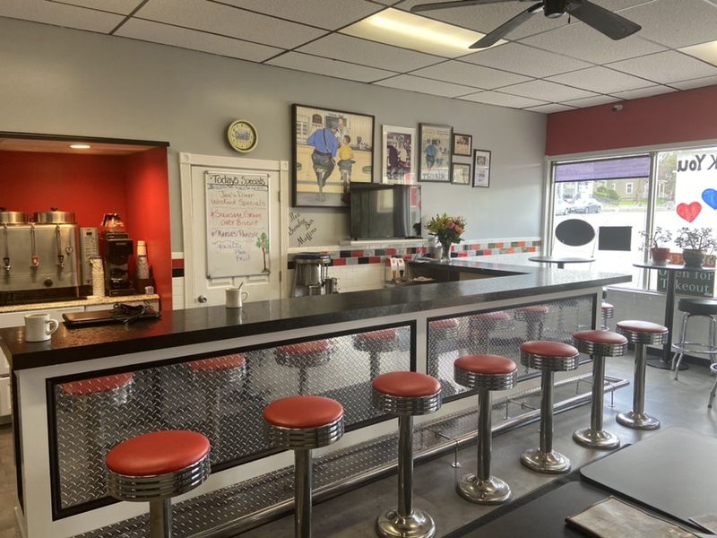Joe's Diner — Lee