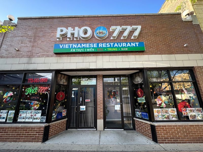 Chicago, Illinois — Pho 777