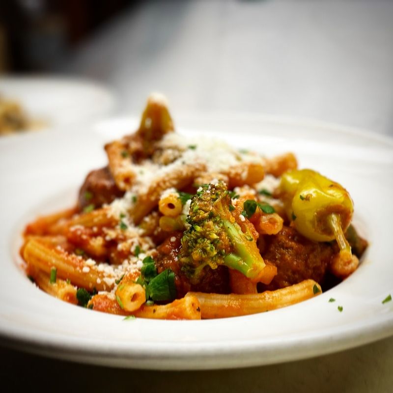 Lilly's Gourmet Diner - Plymouth, Plymouth County
