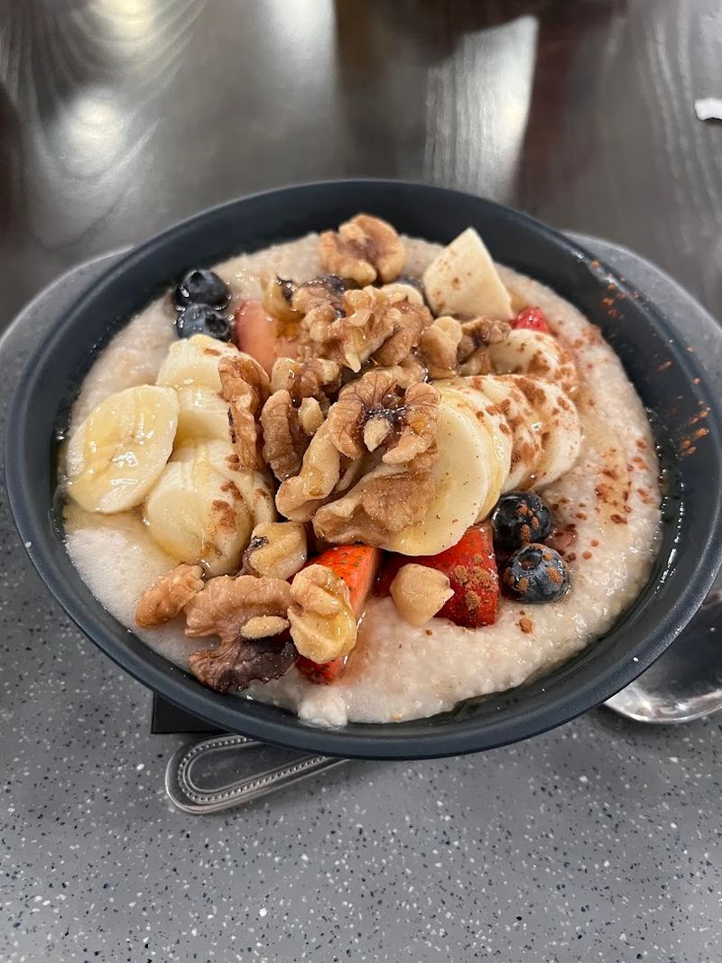 Flip'N Jacks Pancake House & Eatery