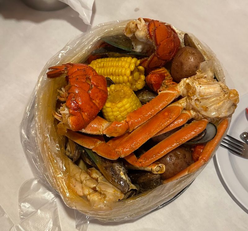 A Plus Crab &ndash; Lake Orion