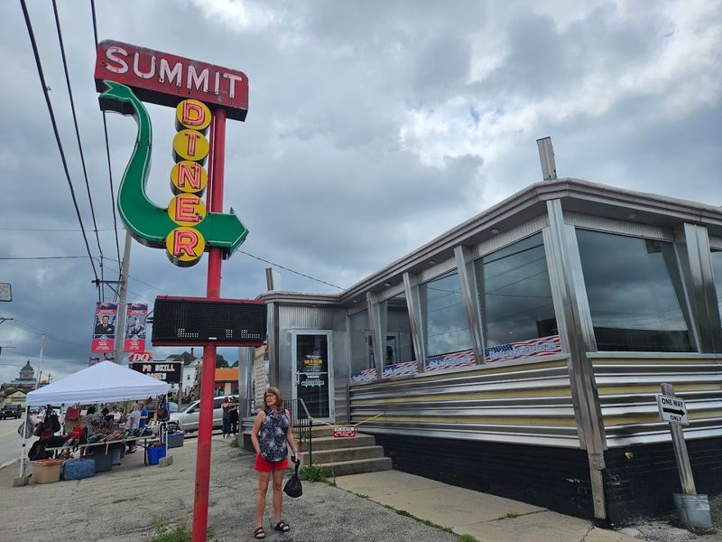 Summit Diner — Somerset